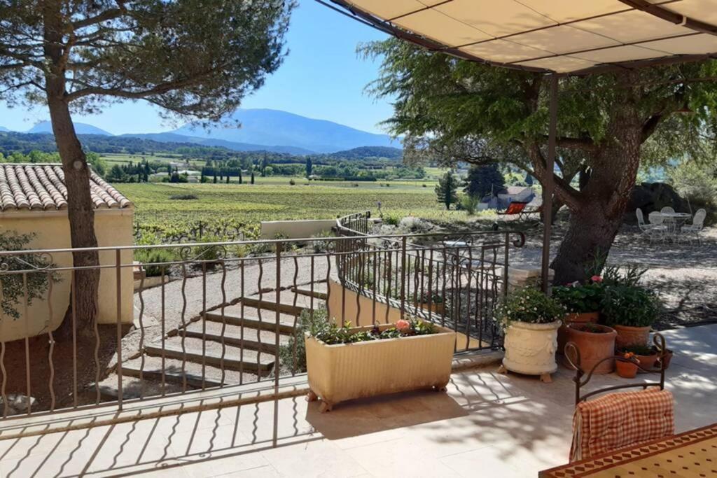 Le Clos Des Pins, Vue Mont Ventoux Roaix Esterno foto