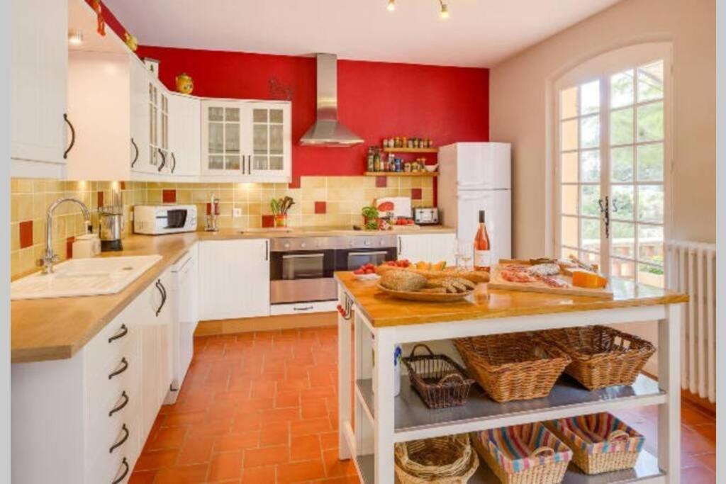 Le Clos Des Pins, Vue Mont Ventoux Roaix Esterno foto